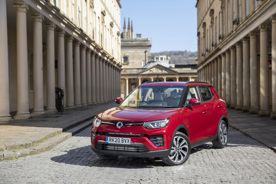  SsangYong Tivoli Ultimate 2020 года  (UK) (фото 23 из 63)